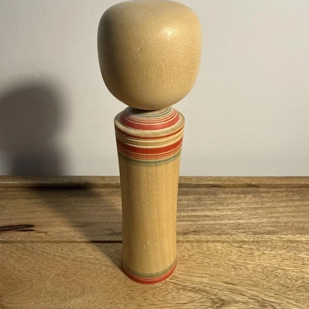 Vtg Japanese Kokeshi Doll Handpainted Wood Red & Black Floral Design 7